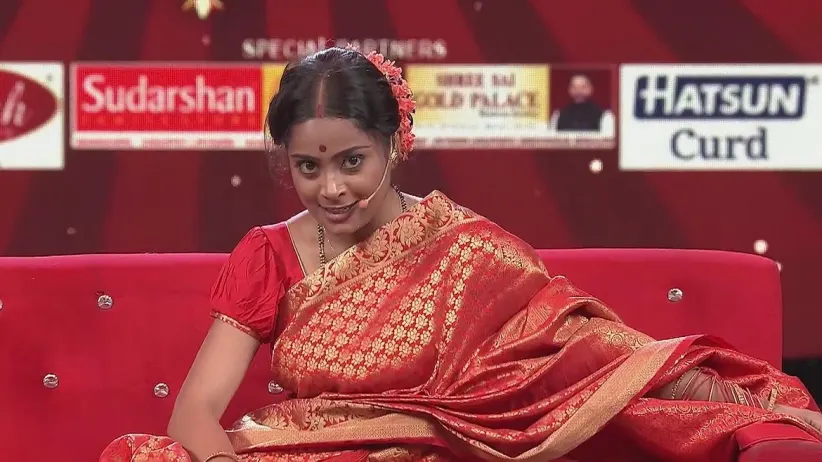 Chandana Enacts the Climax Scene of Sharapanjara