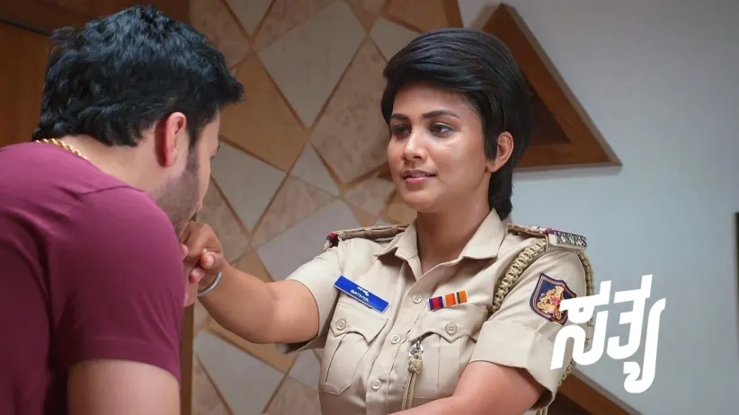 Sathya Learns about Urmila's State