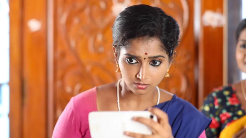 Jeeva Pours His Heart Out to Karthik
