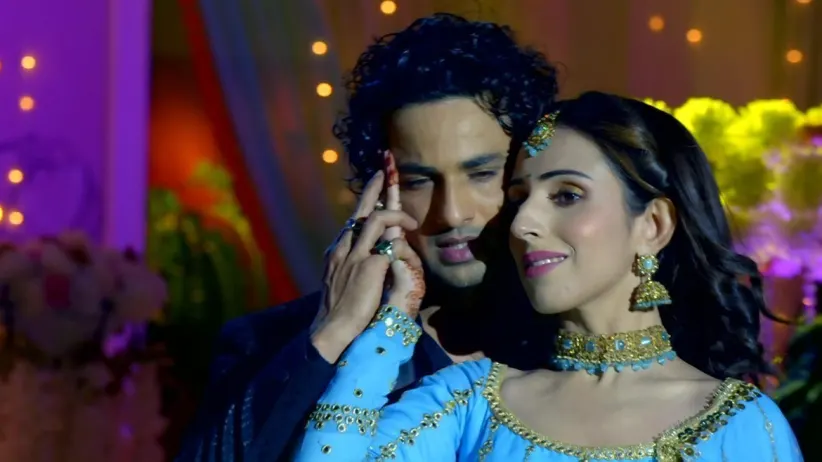 Abhimanyu Attends Niyati's 'Sangeet'