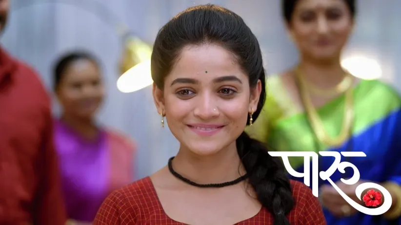 Paaru Brings a Gift for Ahilya Devi