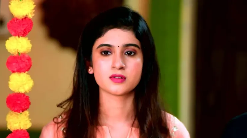 நித்யாவை துரத்தும் ரவுடிகள்