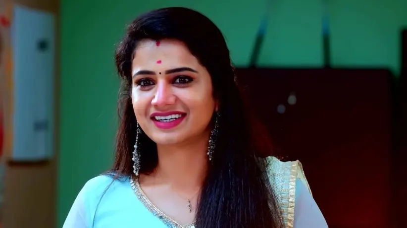 Pavitra Puts Up An Act