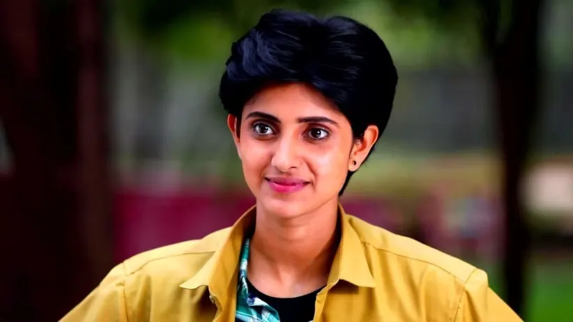 Meenakshi Saves Parvathy