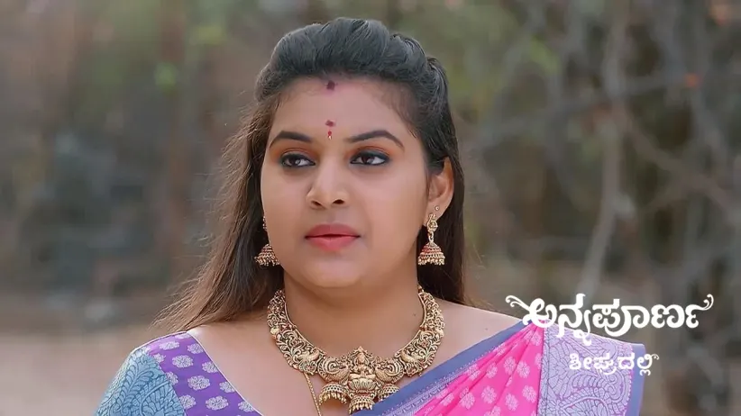 Niharika Steals 'Swarnamanjari' Flower from Avani