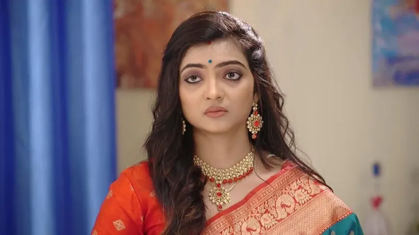 Rajeshwari Pacifies Devraj | Suna Jhia