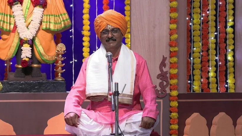 An 'Abhanga' that Describes the 'Ashadhi Vari'