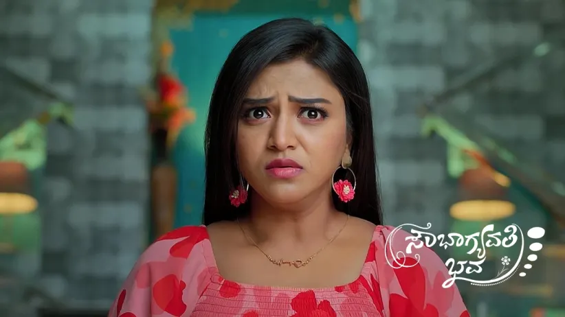 Mithra Asks Bhagyalakshmi to Apply for a Passport