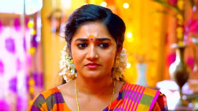 Krishna Gets Sreelakshmi Ready