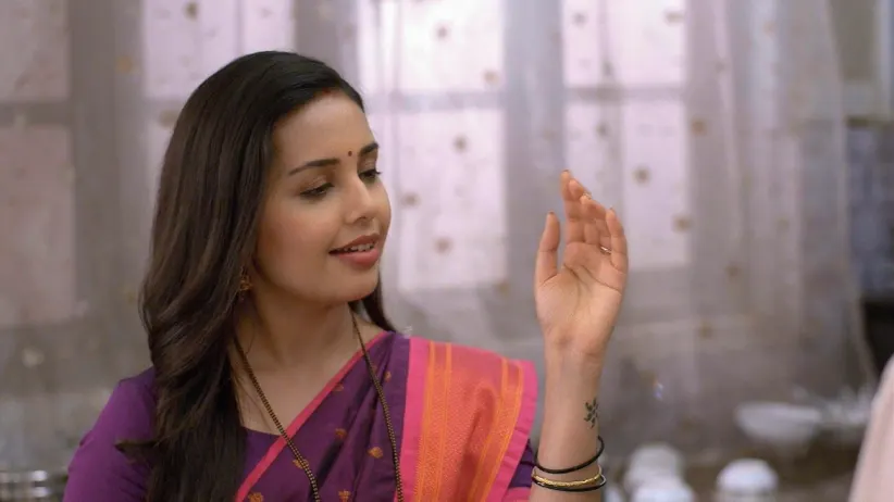 Akshara Daydreams of a Romantic Time with Adhipati | Tula Shikvin Changlach Dhada | Promo