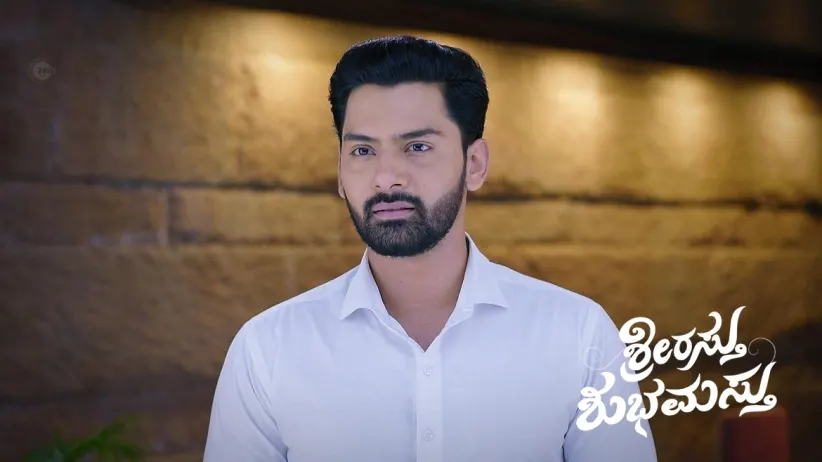 An Emotional Avinash Embraces Tulasi