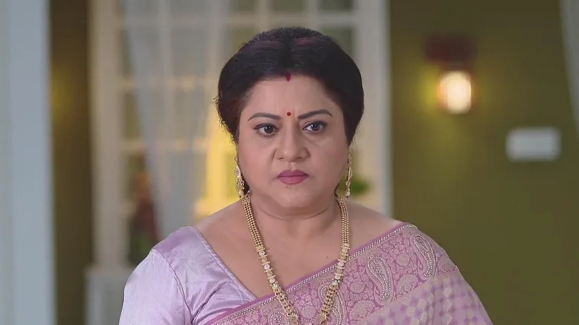 Shraddha Scolds Subhra | Bhagya Rekha