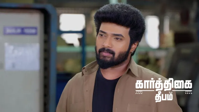 Karthikeyan Helps a Fellow Worker