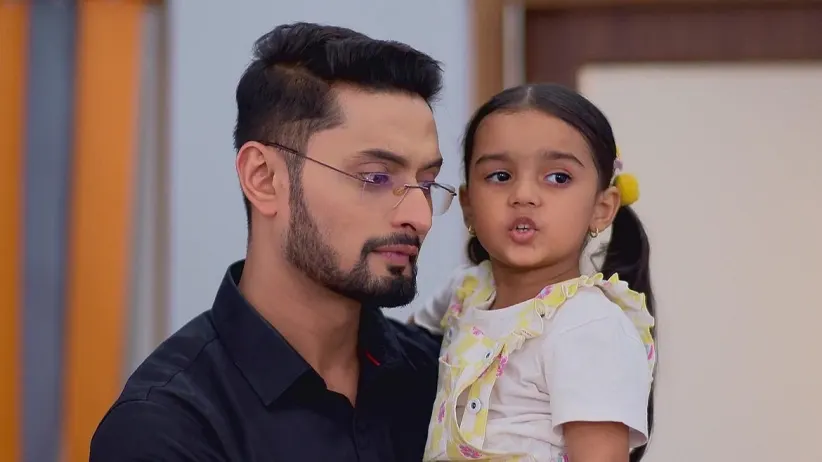 Mihi Is Overjoyed after Seeing Rik I Ke Prothom Kachhe Esechi