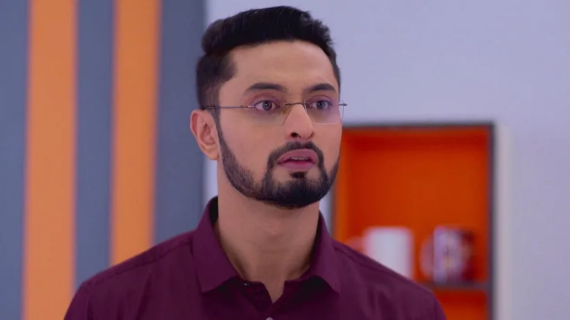 Rik Apologises to Madhubani I Ke Prothom Kachhe Esechi
