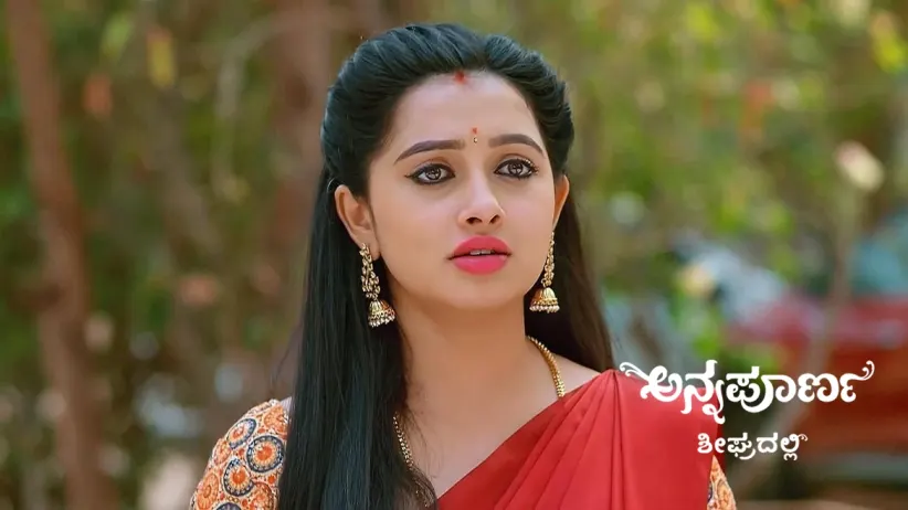 Sowmya Sneaks into Niharika's House