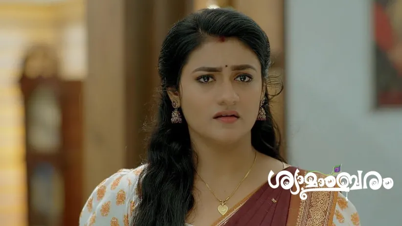 Amritha Stops Adithyan