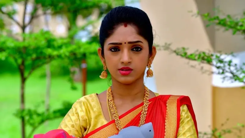 Siddharth Admonishes Bommi