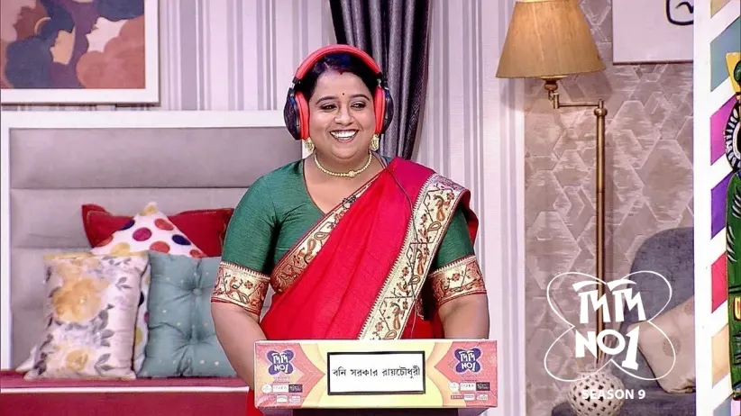 Snigdha Sells Tea and Sings for the Customers