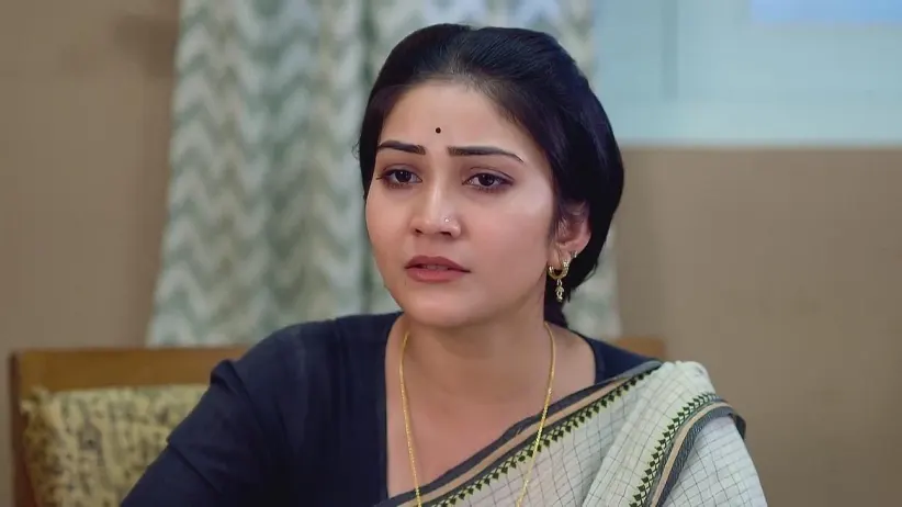 Anshuman Comes to the Shop at Phulki's Request