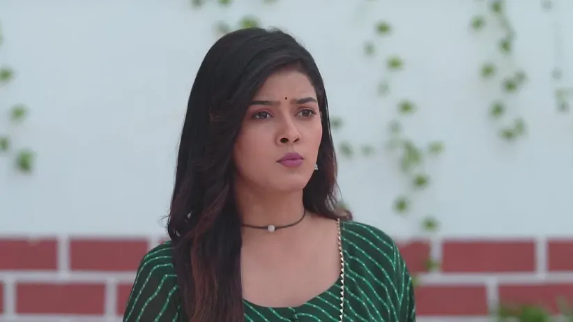 Rekha Tries to Expose Diya