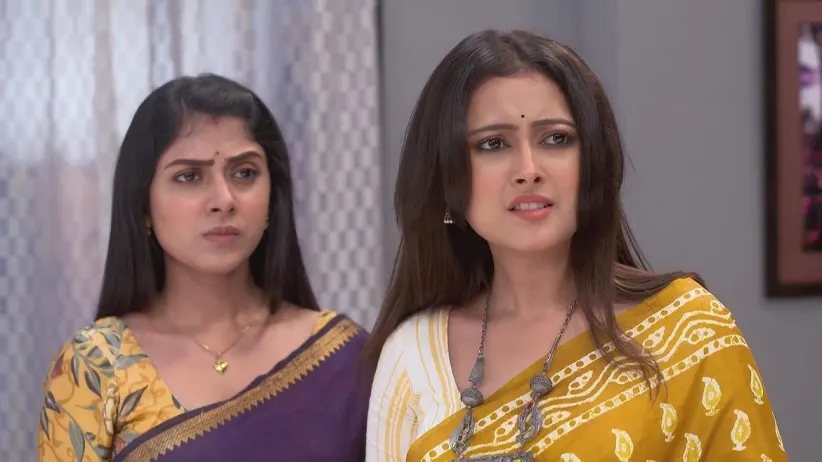 Parna Shows Everyone the CCTV Footage I Neem Phooler Madhu