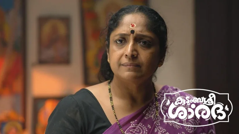 Vishnu Struggles to Distract Sathyabhama