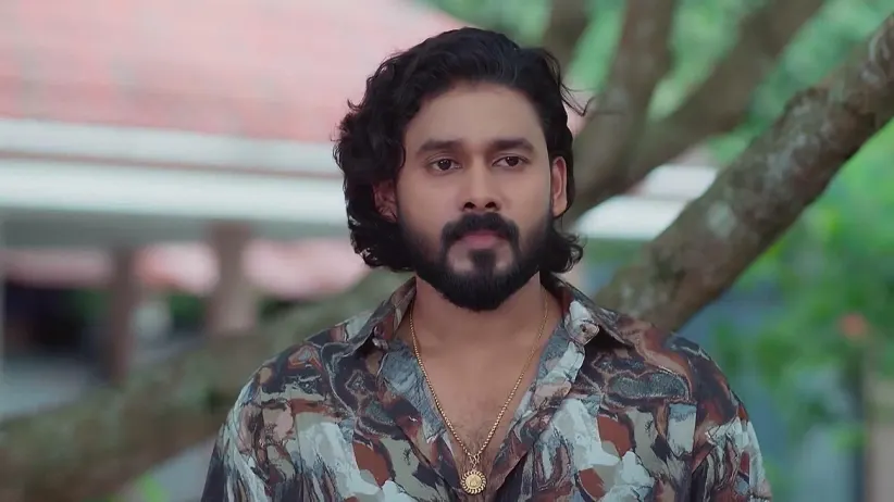 Dineshan Decides to Find Kavitha’s Intentions