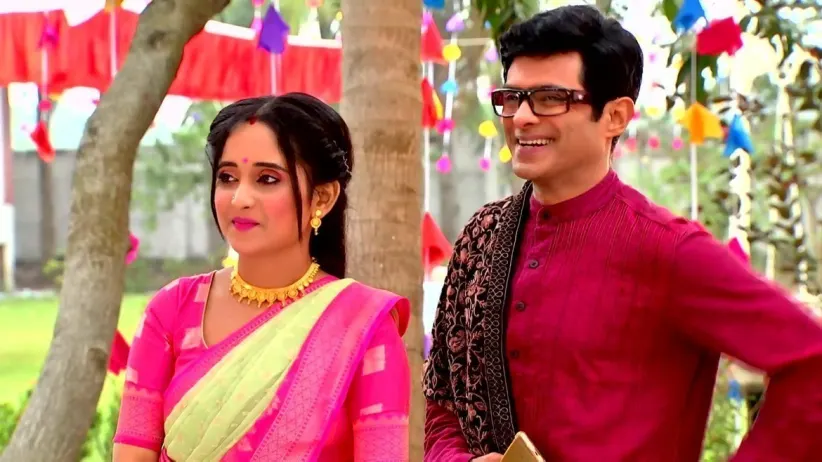 Mithai Helps Samaresh Cook Mutton