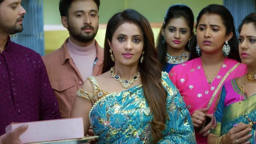 Soundharya Decides to Get Chirag Married to Roopa