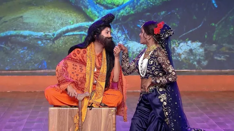 Monalisa's Hilarious Comical Act