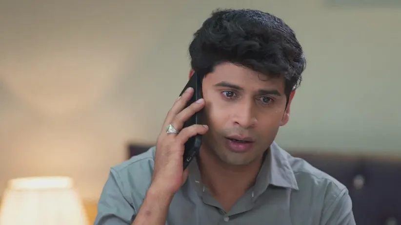 Divya Asks Chandan to Contact His Father | Shiva