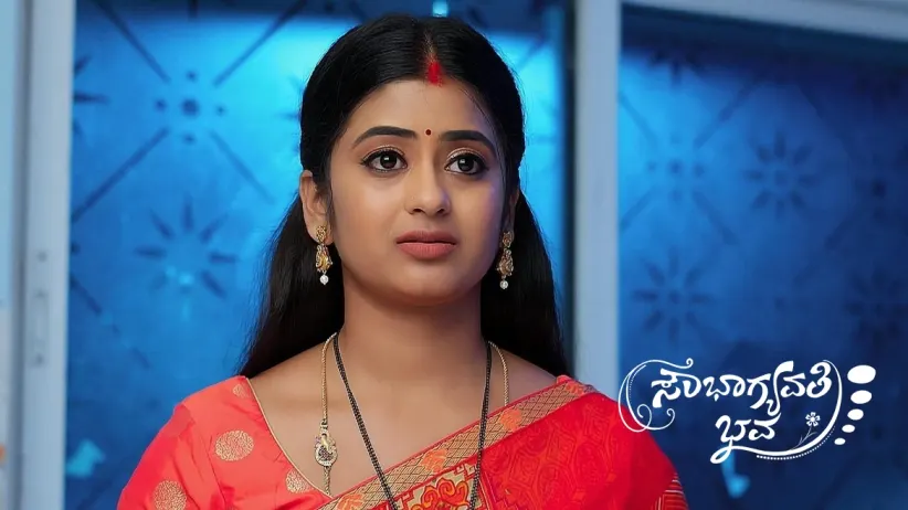 Mithra Serves Food to Bhagyalakshmi