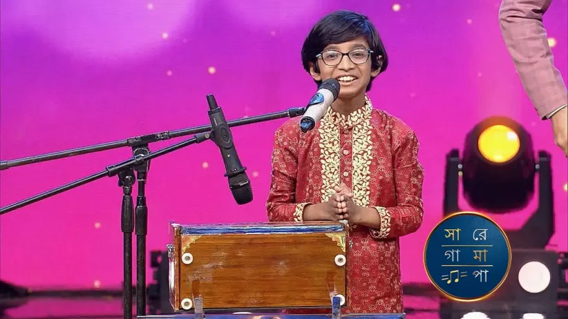Mayuri and Jojo Light up the Stage with Rupam's Song