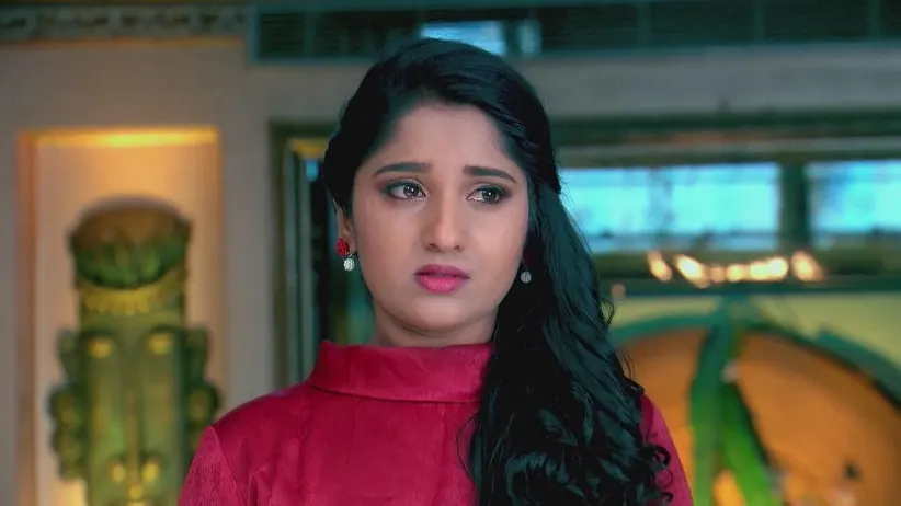 Nithya's Act in front of Ganga