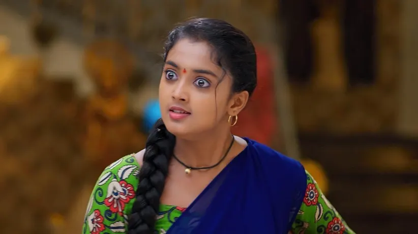 Krishnaprasad Goes to the Temple to Meet Sharada