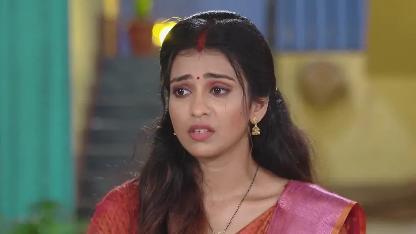 Sulekha Worries about Shruti | Madhura Sansara