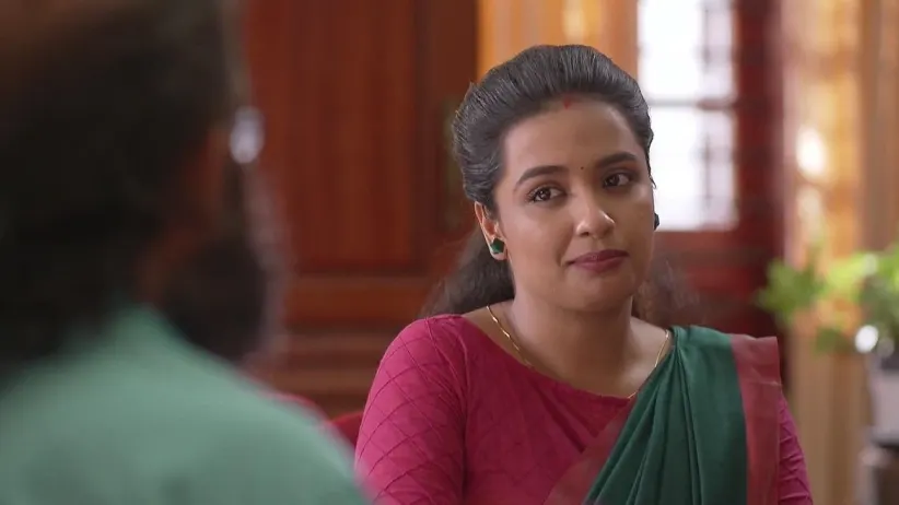 Shalini Speaks to Kurup | Kudumbashree Sharada