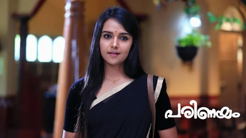 അമൂല്യയെ ചോദ്യം ചെയ്യുന്ന വേദാന്ത്