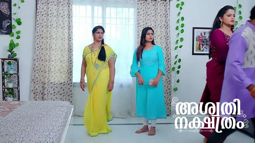 Vedavathi Tries to Hit Pavithra