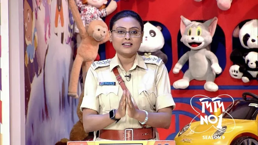 Women from Coochbehar Grace the Show