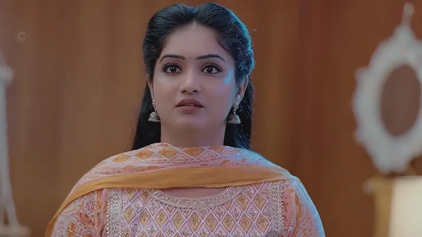 Nandhini Tends to Karthik