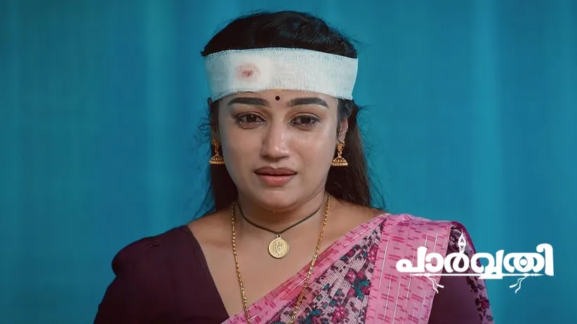 Prabhavathy Sheds Crocodile Tears Before Vishal