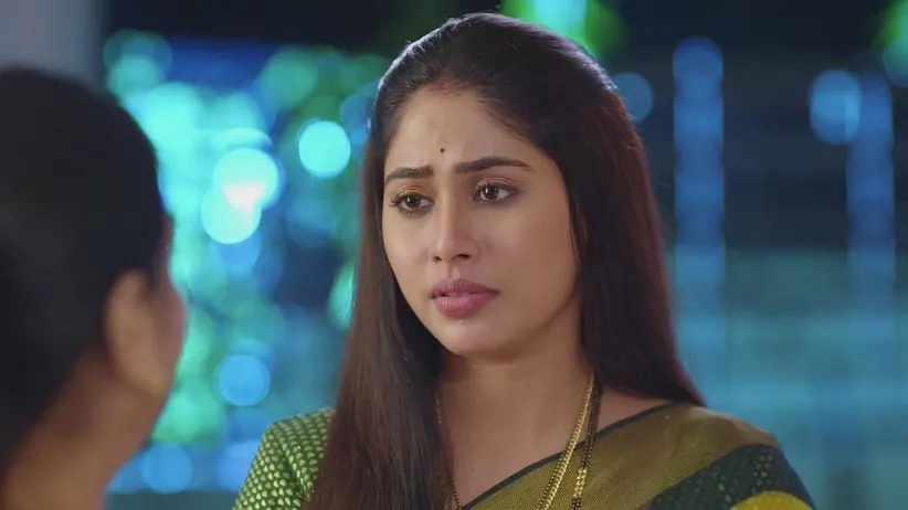 Vasu Sings a Song in front of Everyone