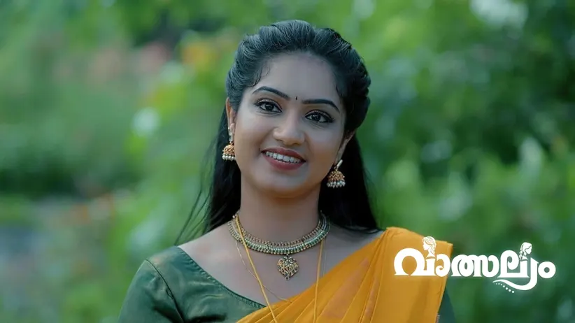 Meenakshi Saves Karthik