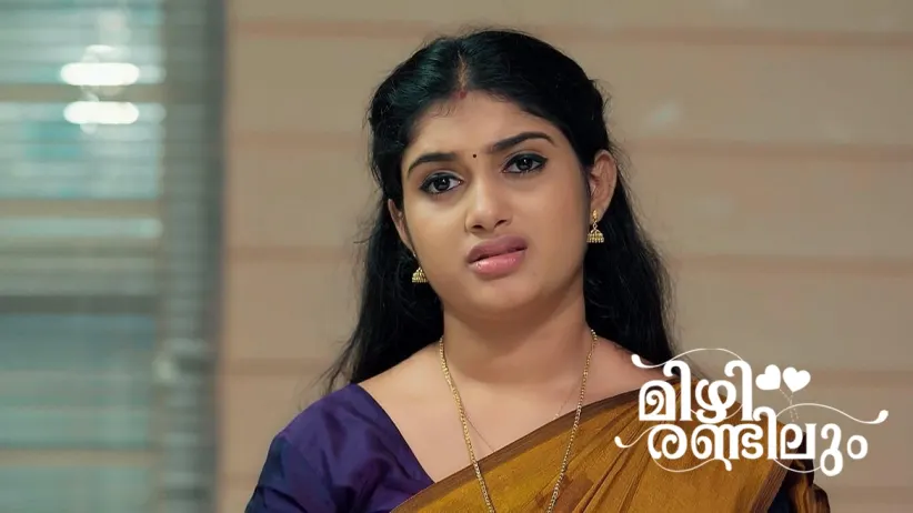 Lakshmi Takes Swathi to Mangalassery