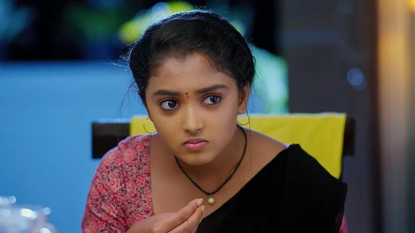 Nakshatra Sees Bhoomi at the College