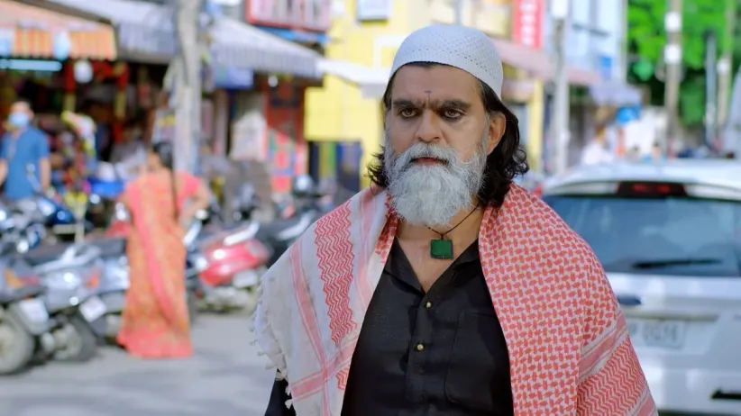 Anu and Aryavardhan's Romantic Moments