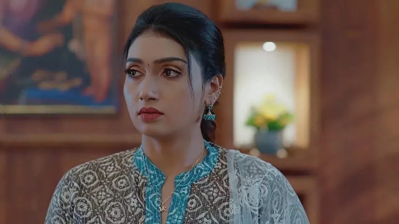 Mythili’s Words Make Swaminathan Uneasy | Valsalyam