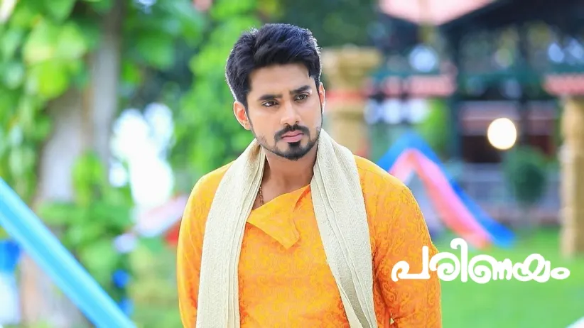 Aadhya Tries to Convince Dhruv